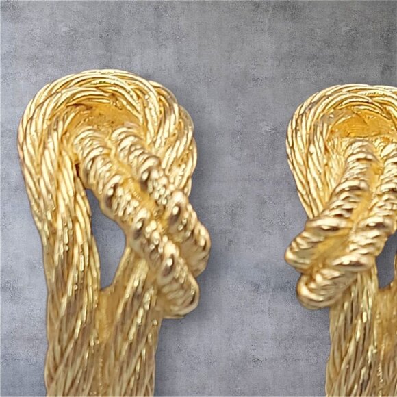 VINTAGE Christian Dior Cordage Knots Clip On Earrings Textured Gold Plated - Picture 12 of 12